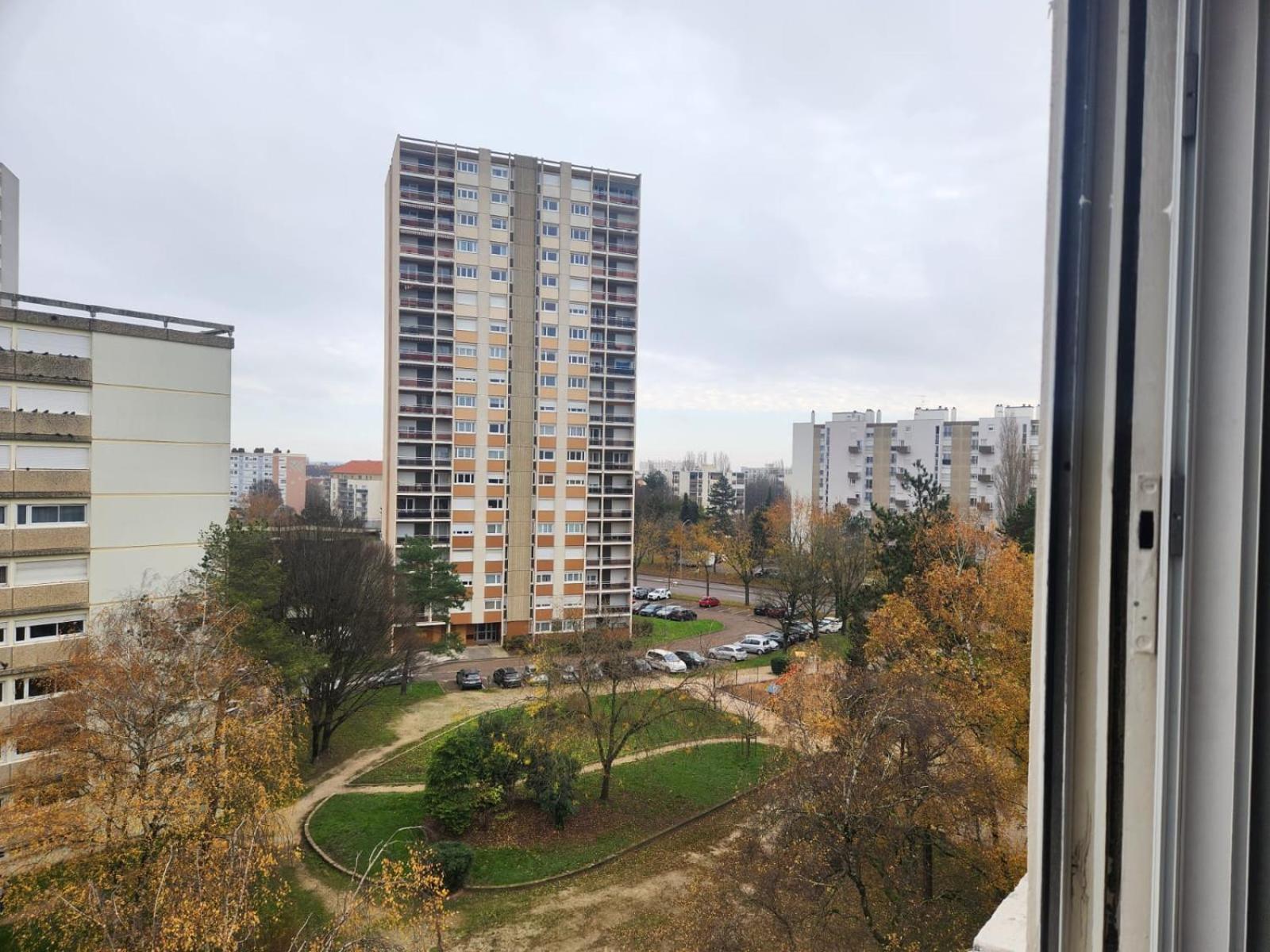 Le Reflet Gris Apartment ชาลง-ซูร์-ซอน ภายนอก รูปภาพ